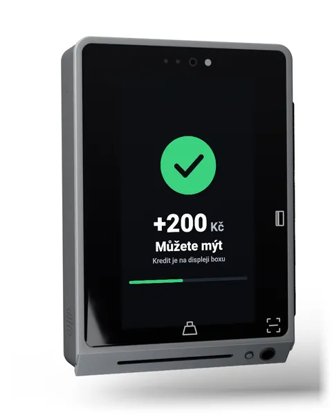 Terminál potvrzuje připsání 200 Kč: můžete mýt